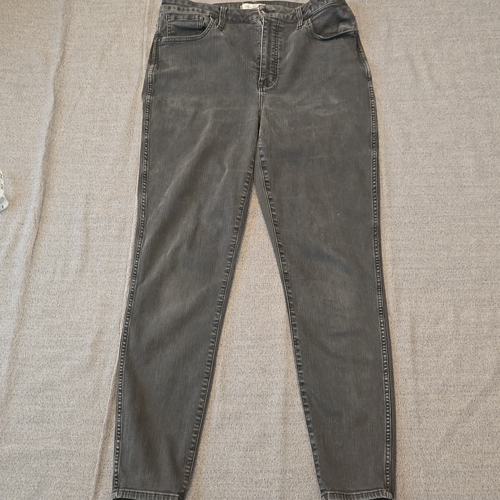 Madewell Charcoal Curvy High-Rise Skinny Jeans Size 32T